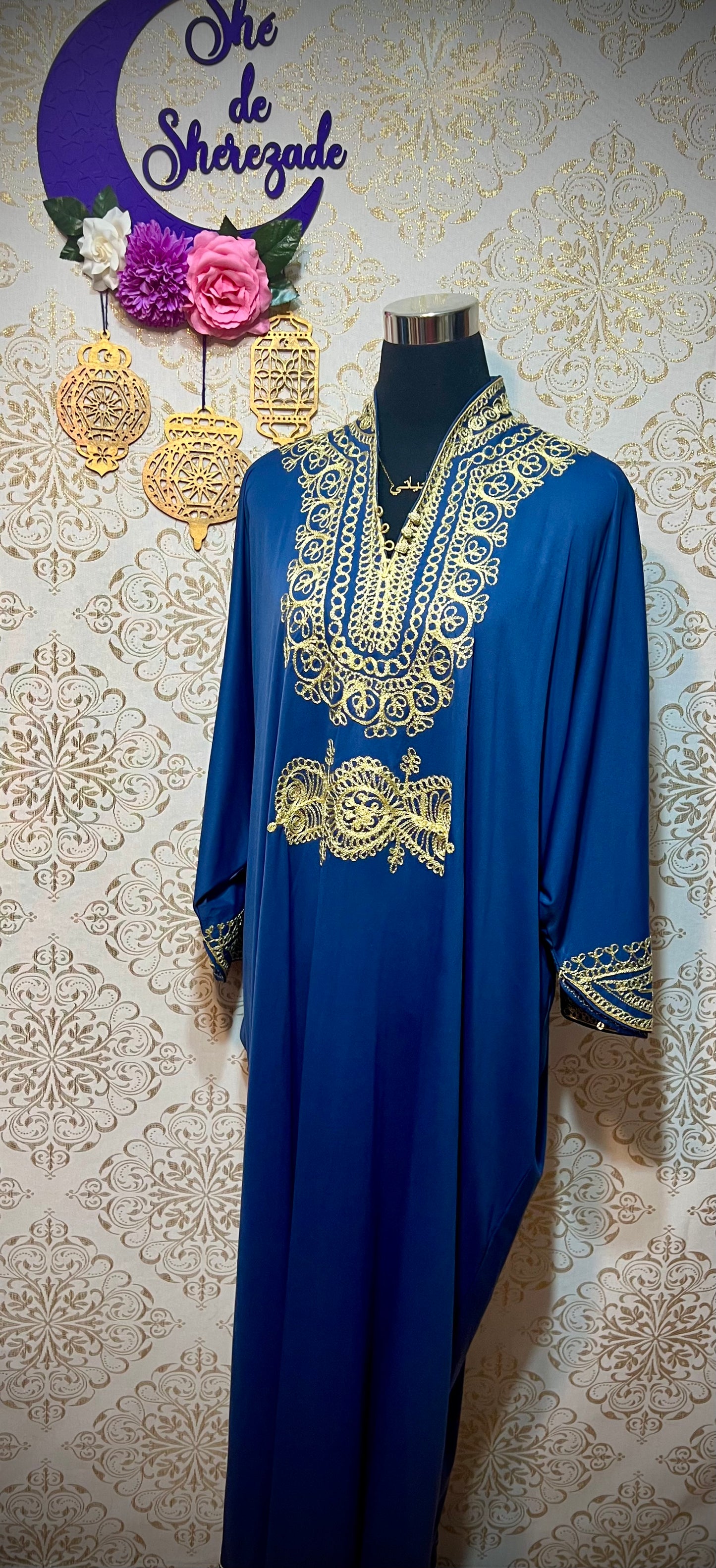 Kandora bordada