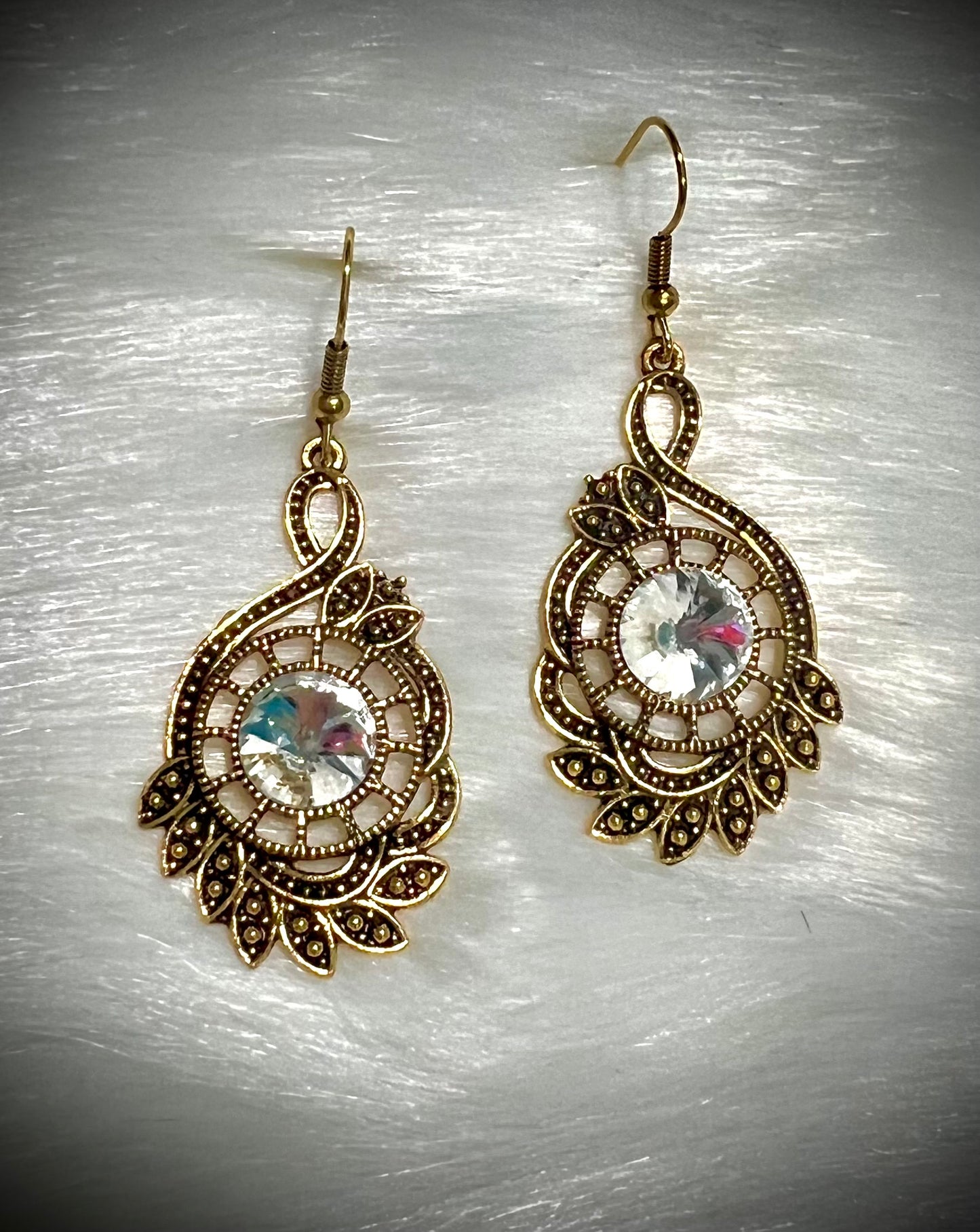 Pendientes joya envejecido