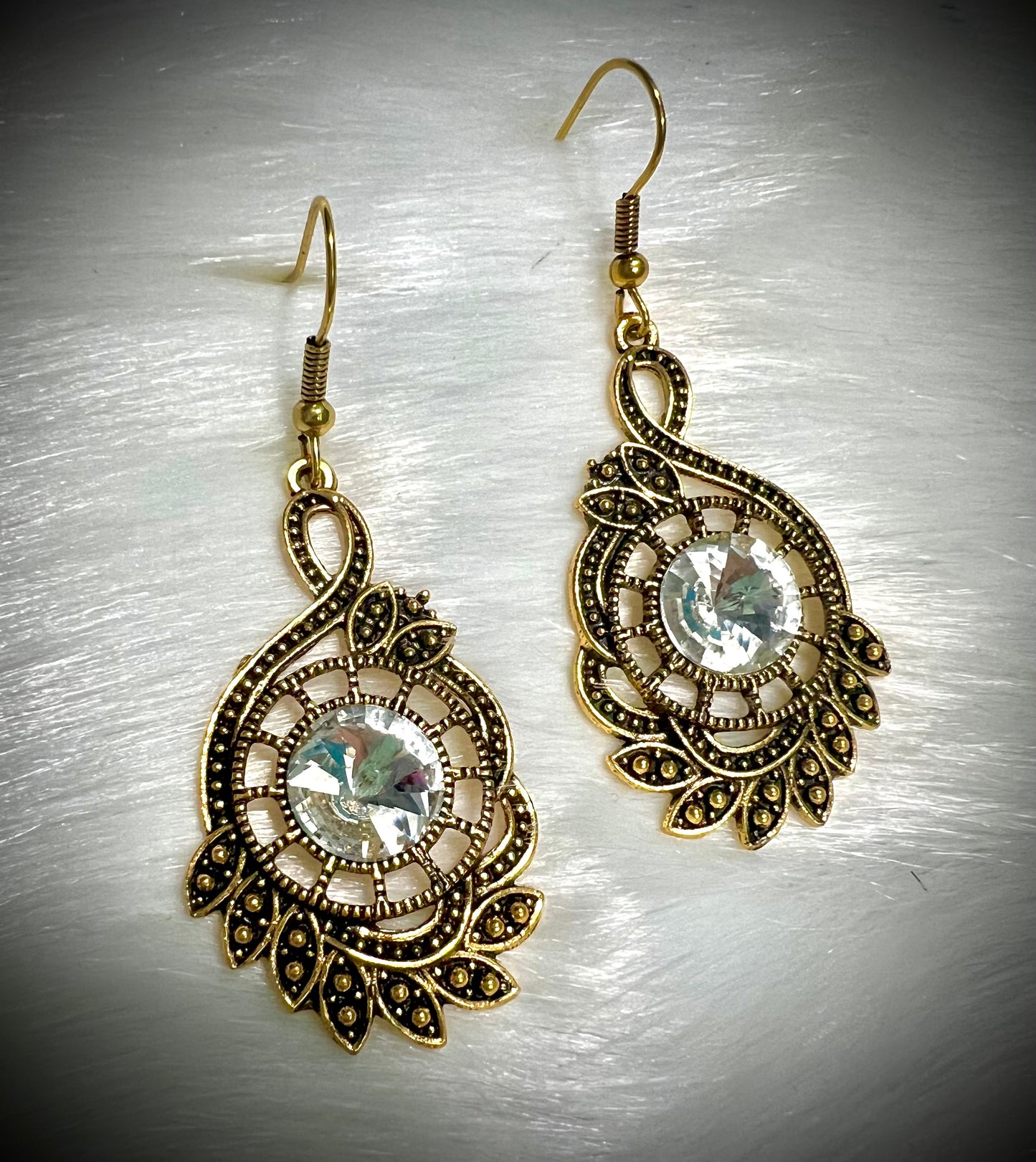 Pendientes joya envejecido