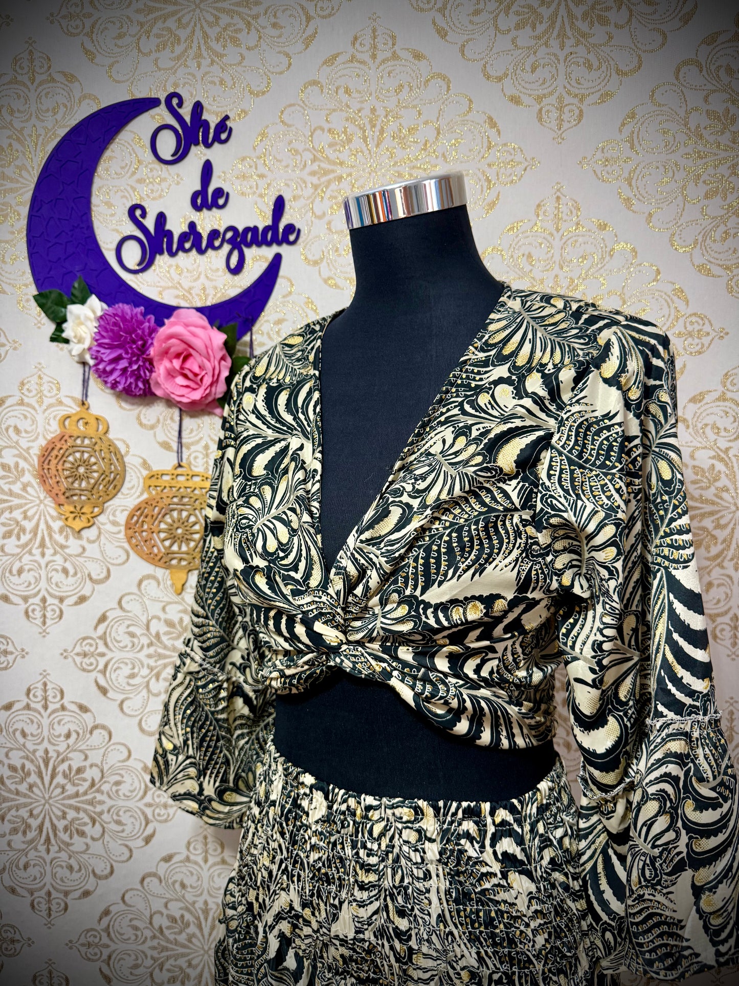 *Conjunto India