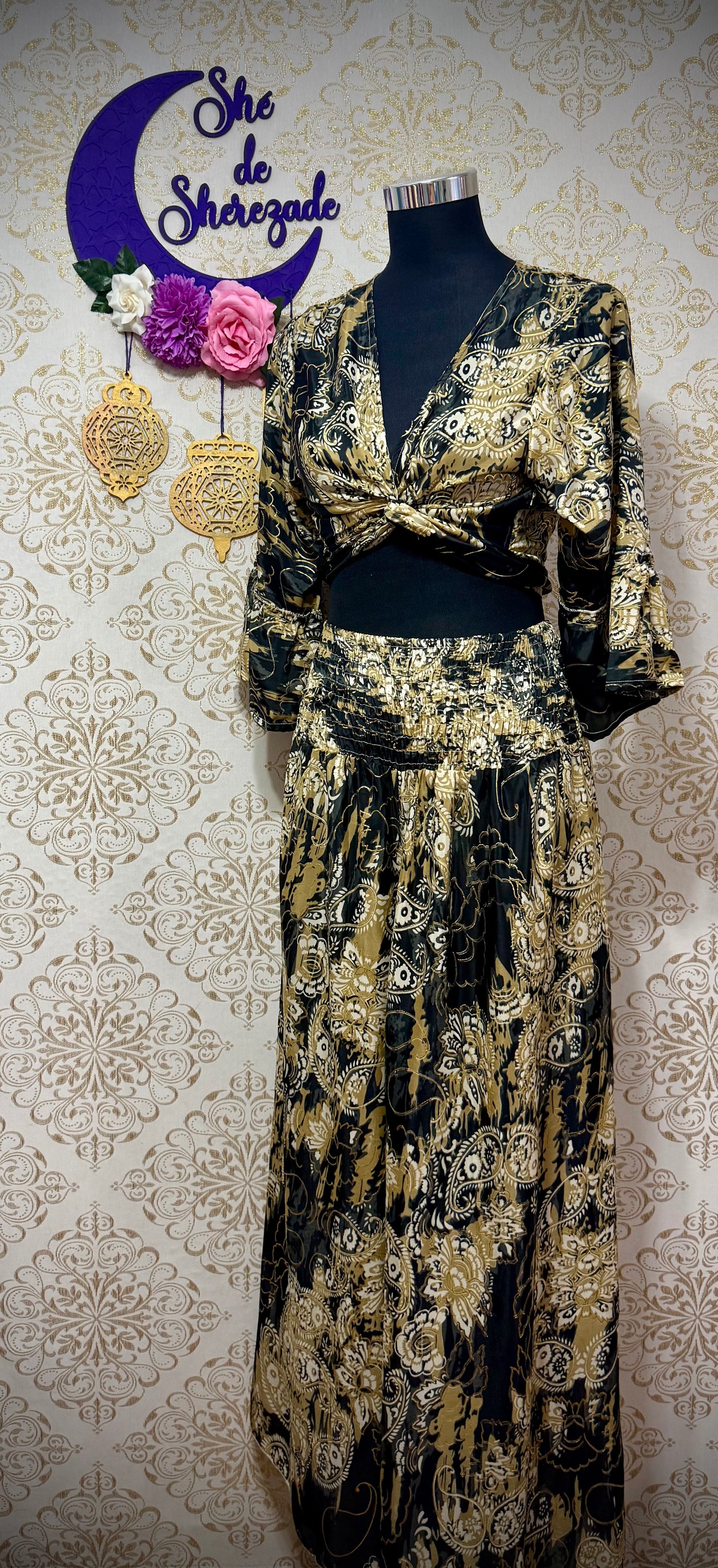 *Conjunto India