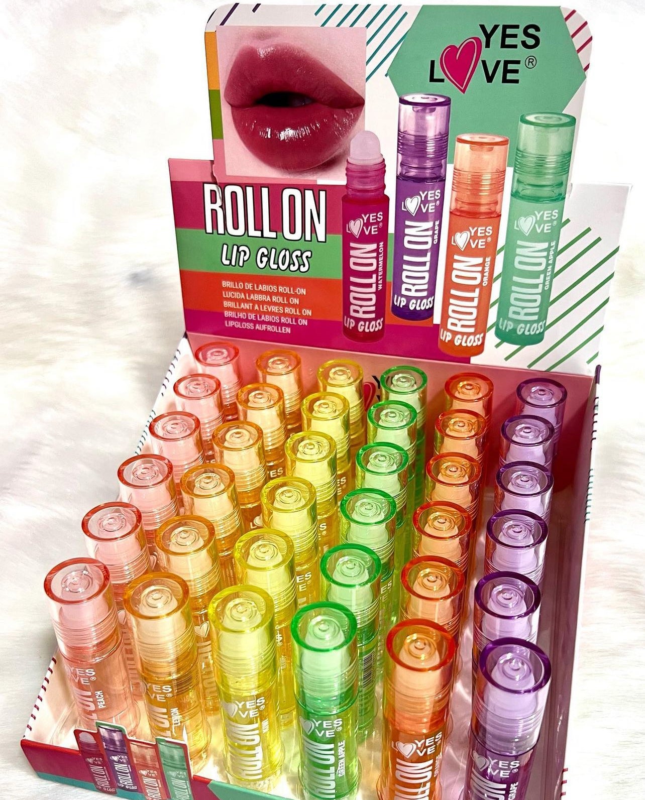Gloss roll on