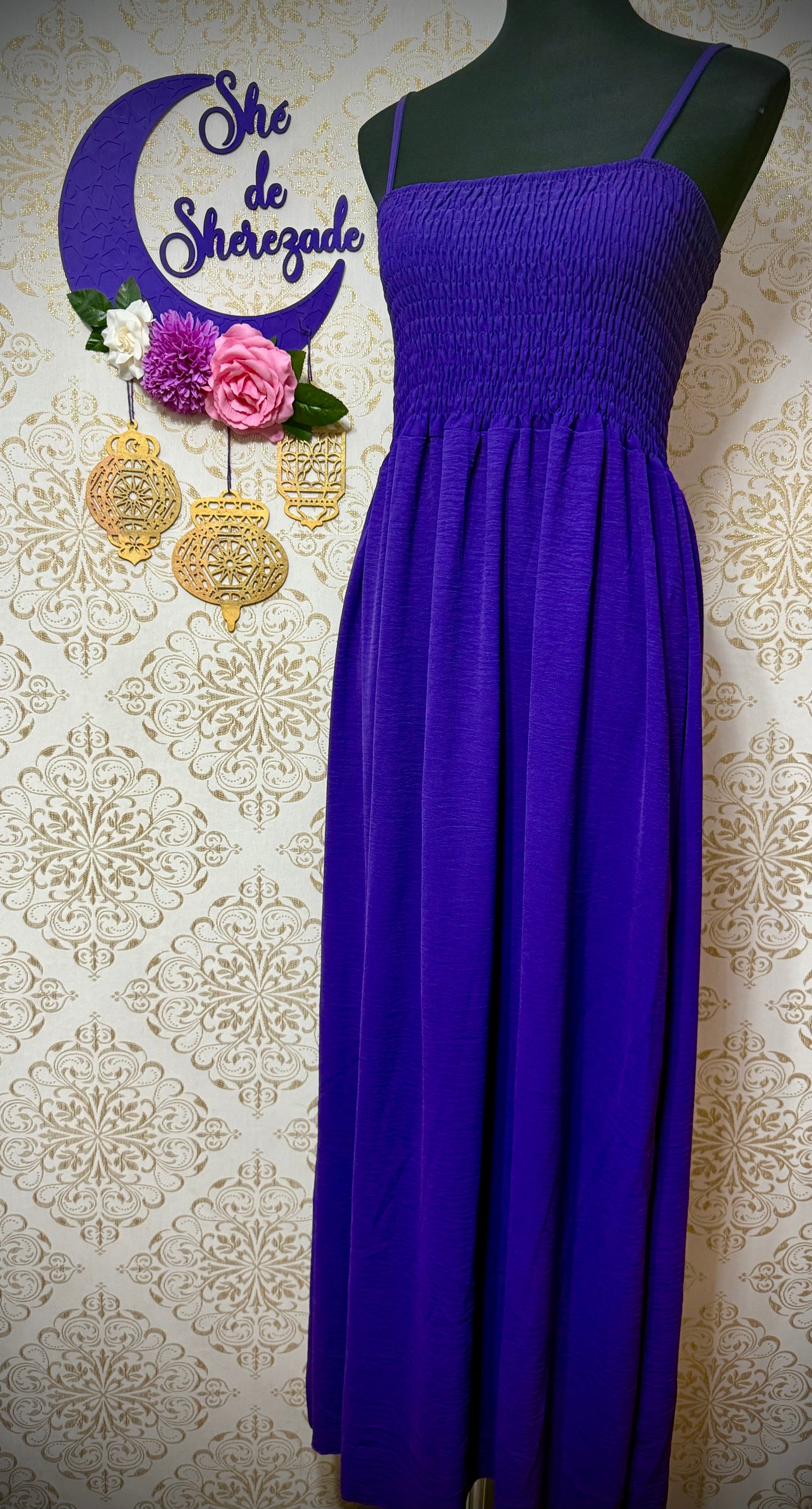 *Vestido nido