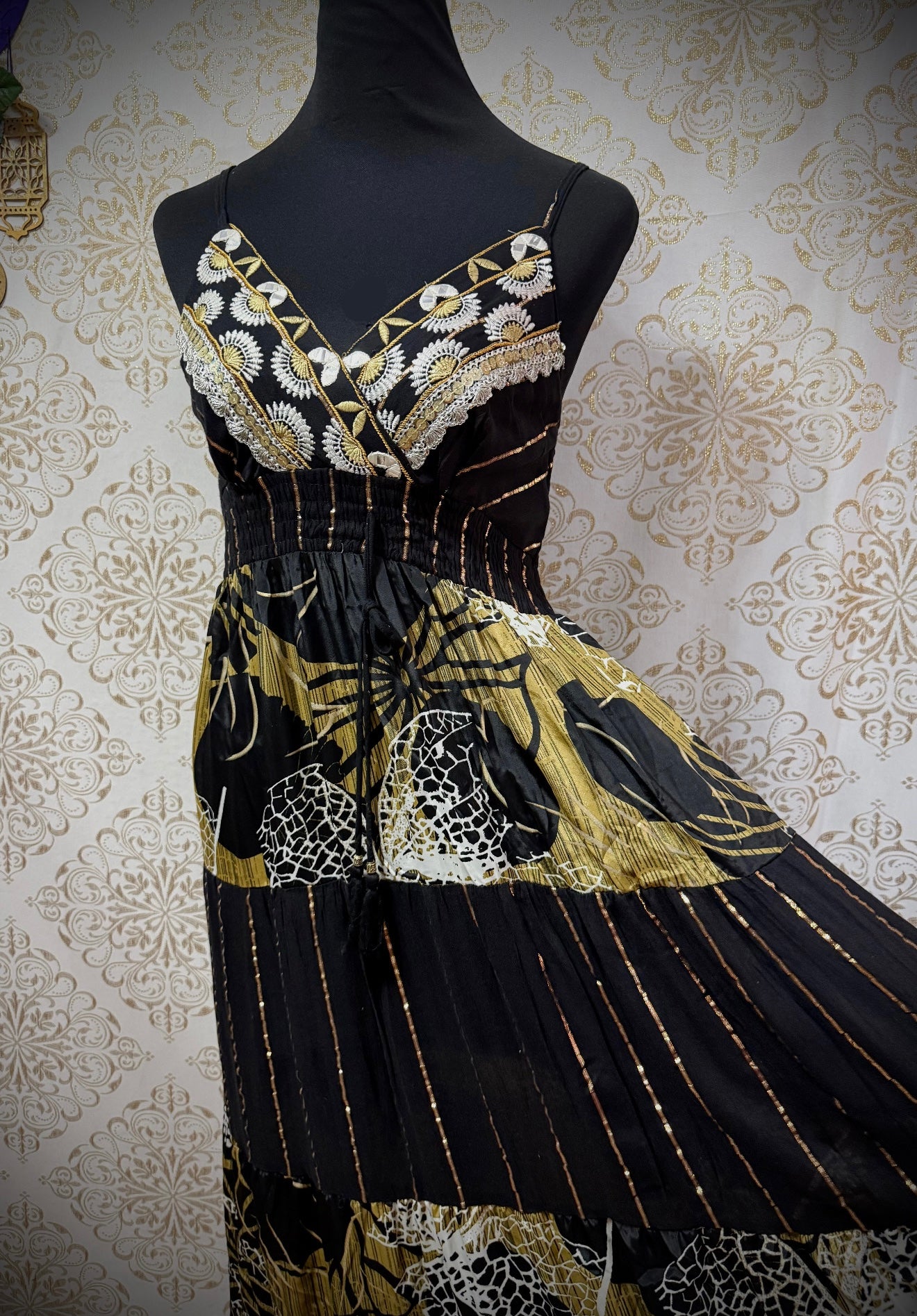 *Vestido gold