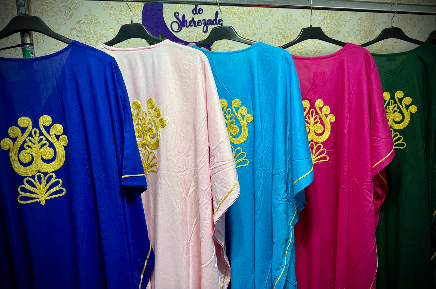 *Kandora talla grande