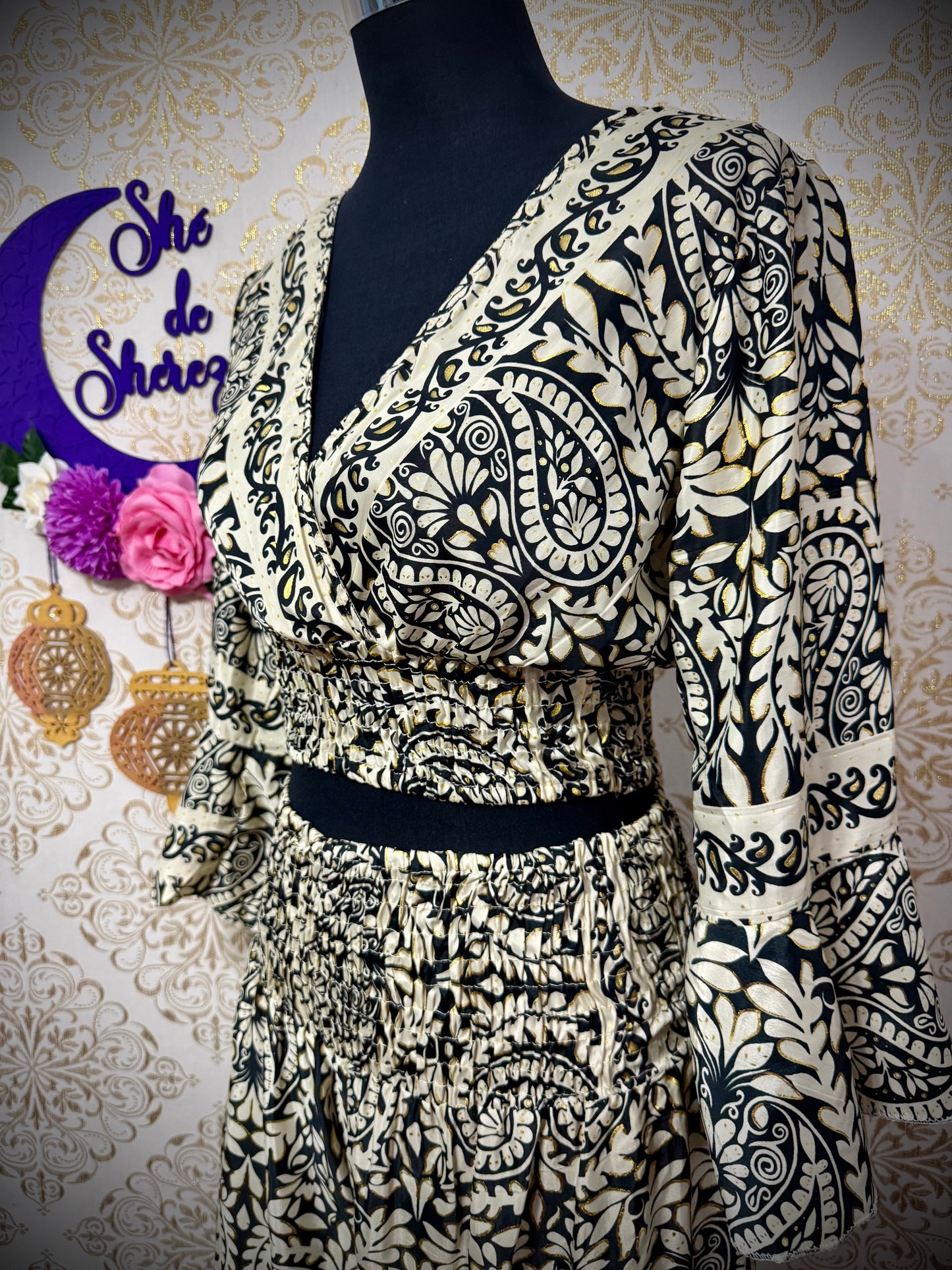 *Conjunto India