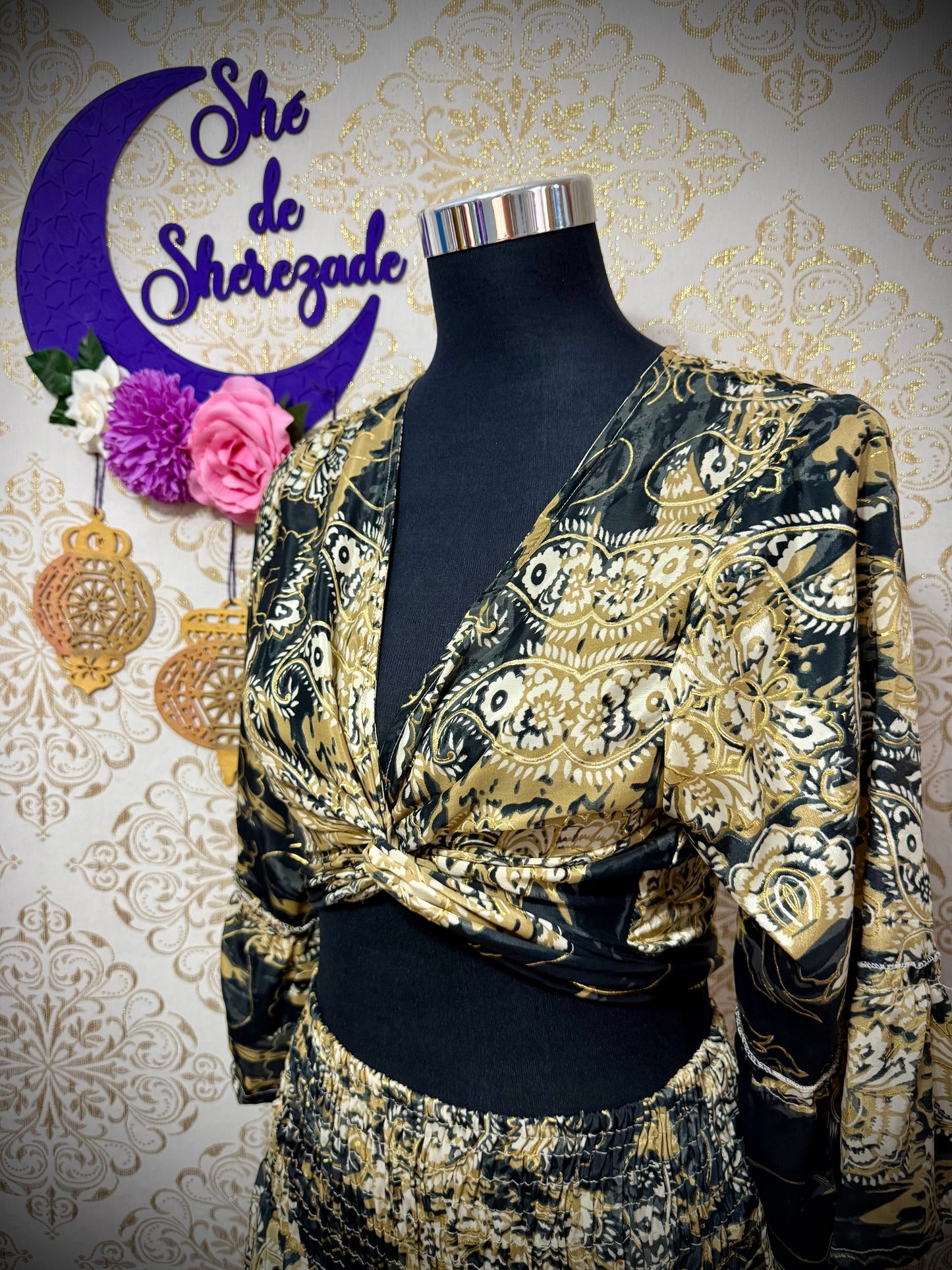 *Conjunto India