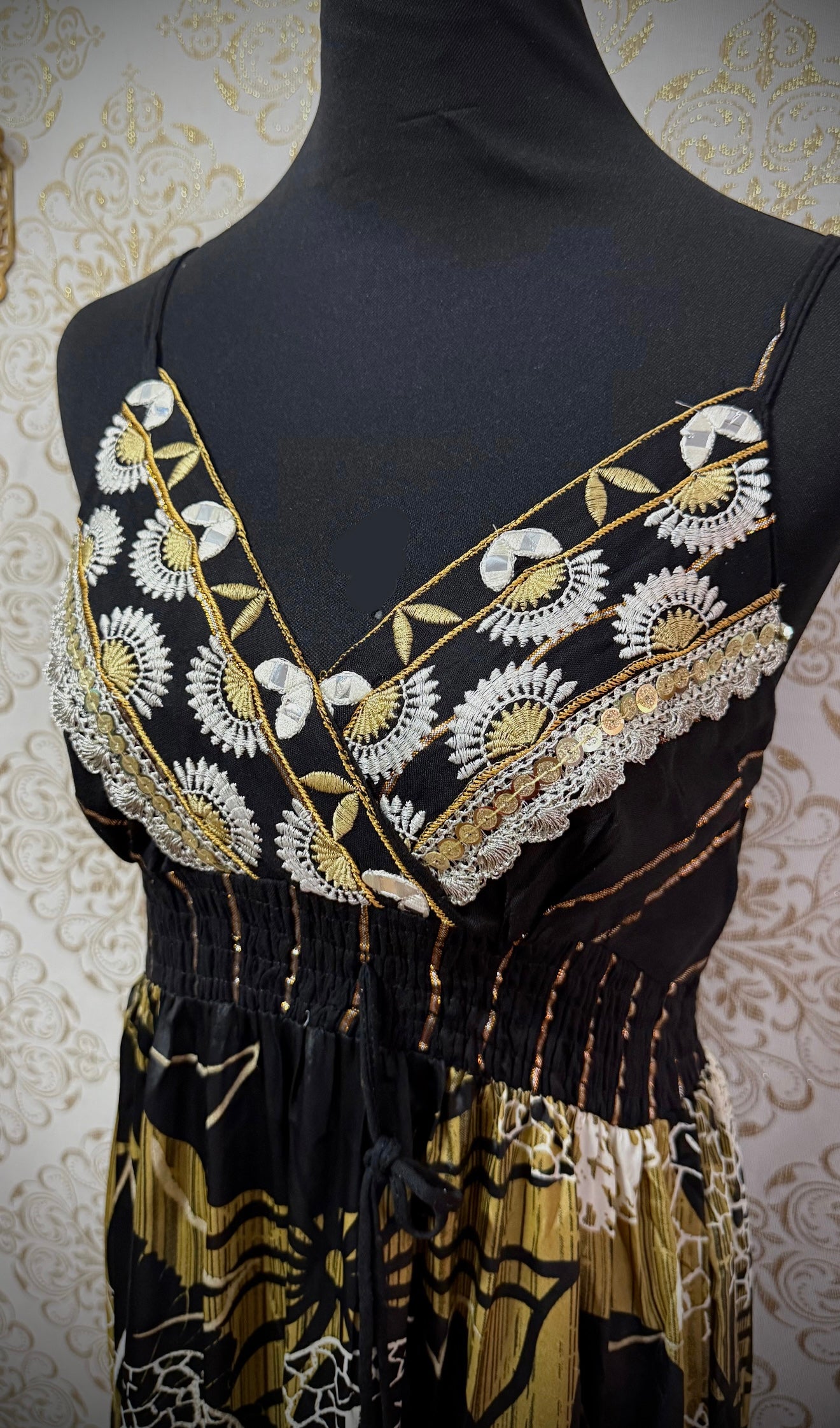 *Vestido gold