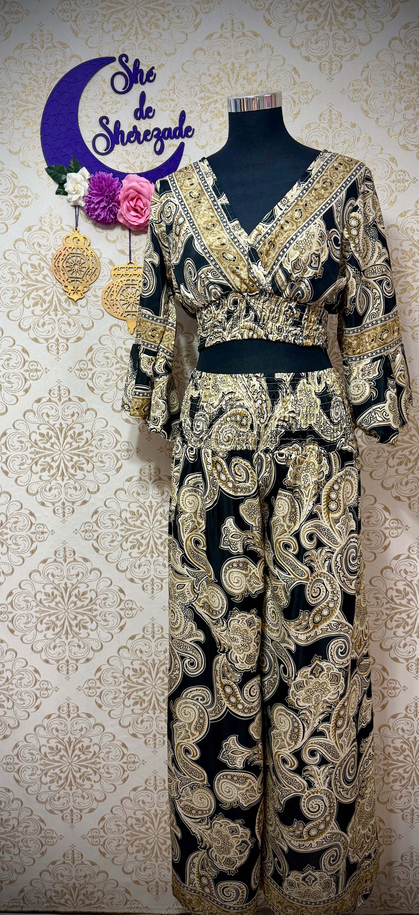 *Conjunto India