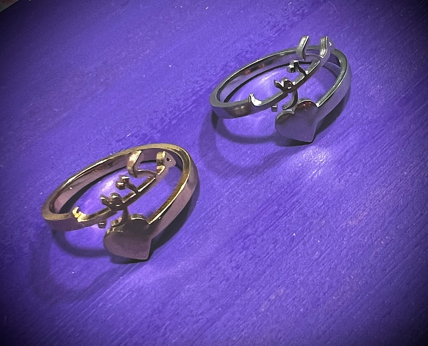 Anillo Maktub
